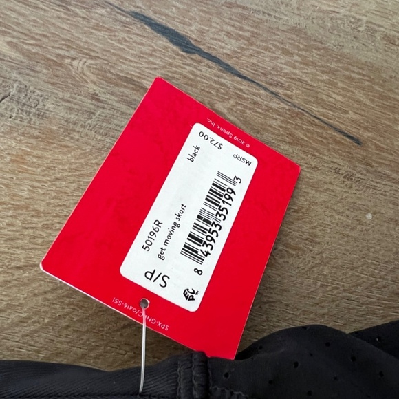 Spanx Get Moving Skort - Tennis Golf Athleisure - SIze Small - NWT - Picture 7 of 8